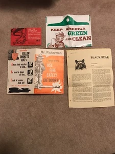 Smokey Bear ""Mr. "Folleto para autocaravana", bolsa de plástico, documento de oso negro, tarjeta de seguridad - Imagen 1 de 6