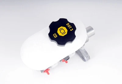 Cilindro maestro de freno ACDelco 174-1207 para 09-12 Chevrolet GMC Canyon Colorado Foto 1 de 4