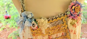 COME SEE MY GARDEN Ribbon Work Vintage Trim Lot of 4 Assorted Flowers - Picture 1 of 14