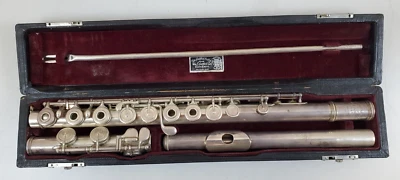 WILLIAM S. HAYNES SILVER FLUTE OPEN HOLE INLINE G SOLDERED TONE HOLES C FOOT - Image 1 of 4