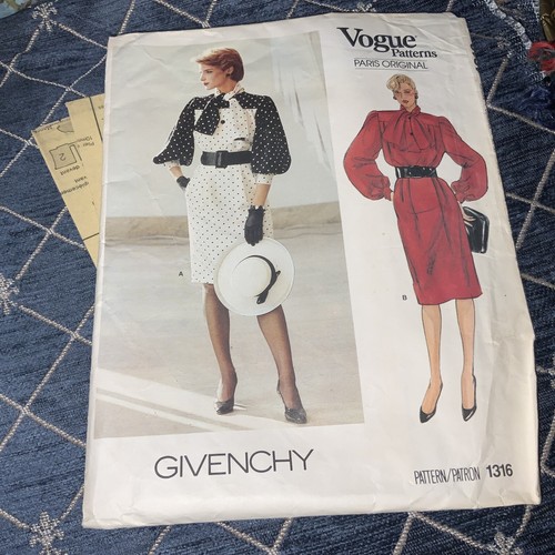 Abito vintage Vogue Paris modello cucito originale 1316 Givenchy taglia 8 non tagliato