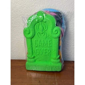 Nuevo Paquete de 4 Lápidas Target HYDE AND EEK Neón Multicolor Espuma de Poliestireno Halloween - Imagen 1 de 7