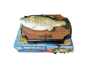 1988 Big Mouth Billy Bass The Singing Sensation Take Me to River-Don't Worry Be - Picture 1 of 6