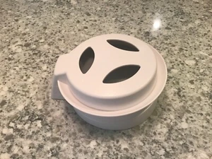 Pampered Chef CLOSE and CUT for Bagels, Fruits & Vegetables - Picture 1 of 4