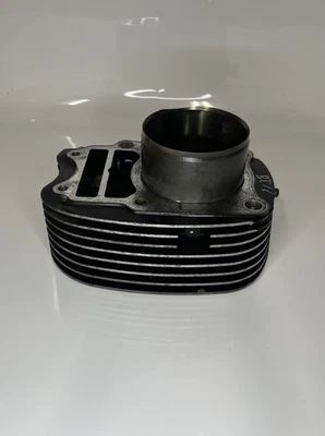 Kawasaki Vulcan 900 Vn900 2009 fabricante de equipos originales motor delantero pistón bloque de cilindros jarra Foto 1 de 4