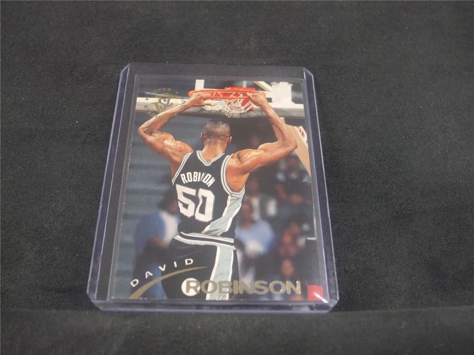 94/95 Topps 体育场俱乐部 David Robinson!! — 第 1/1 张图片