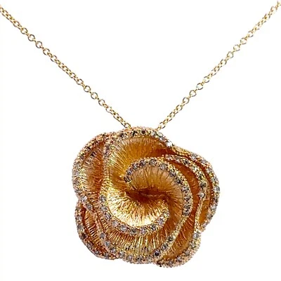 EFFY BH 14K Yellow Gold Diamond Flower Pendant and 18" Chain - Image 1 of 4