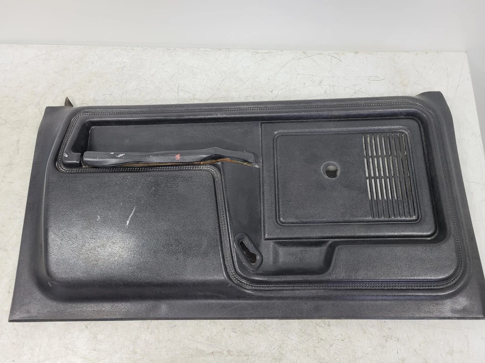 1982 FORD F350 PICKUP LEFT FRONT DOOR TRIM PANEL; PART NUMBER E2TB-10233891 AW Foto 1 de 4