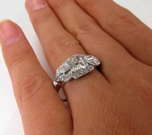 Minimalist Three Stone Gold Plated Silver Engagement Ring, Her Anniversary Gift - Imagen 1 de 3