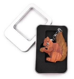 Keychain Wood Squirrel With Nut Baumhörnchen Forest IN Gift Box - Picture 1 of 7