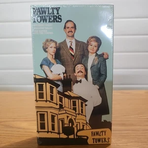 Fawlty Towers VHS Box Set John Cleese BBC Comedy Series Gourmet Waldorf Kipper - Imagen 1 de 2