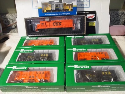 C S X  WORK TRAIN LOT OF  1-ATLAS GP-40 "PUMPKIN"  DCC/SOUND AND 7 CARS - Image 1 of 4