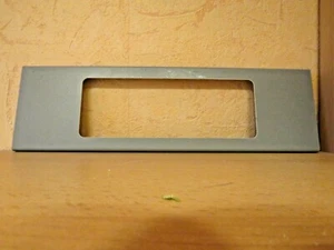 HAGER Tehalit RAL 7035 Lichtgrau NEU 3-fach Kanalabdeckungen Modularblende - Bild 1 von 2