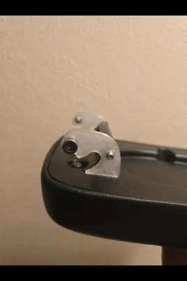 Monte Carlo Lumina 塑料 CONSOLE 托架盖固定适用于 1995 - 1999 / 1995 - 2001 — 第 1/4 张图片