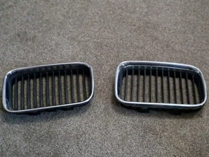 1993 - 1999 BMW 3 Series Left + Right Front Grille Set 5113-8122237 GHD - Picture 1 of 3