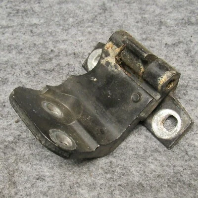 1997-2005 Buick Park Avenue RH Passengers Front Lower Door Hinge Black OEM P201 - Image 1 of 2