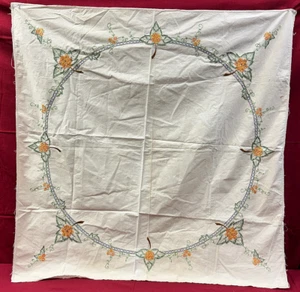 Paño de mesa para tarjetas hecho a mano 1940 lino bordado 43" x 43" borde entredeux - Imagen 1 de 16
