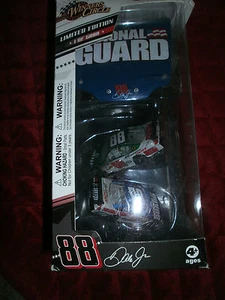 NASCAR WINNERS CIRCLE LIMITED TIME ONLY 2 CAR SET DALE JR #88 NATIONAL GUARD - Bild 1 von 6