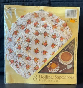 Vintage NEW 14 Paper Lace Doilies Fall & Halloween Pumpkins 7.5 in & 9.5 in - Picture 1 of 5