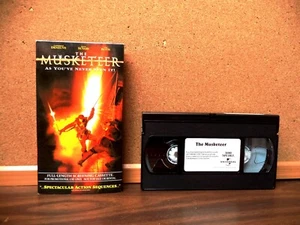 THE MUSKETEER (VHS 01) FULL LENGTH DEMO Catherine Deneuve, Stephen Rae, Tim Roth - Picture 1 of 4