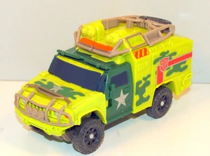 Autobot 2006 5,5" camuflaje camión del ejército figura de acción Transformers Hasbro Takara - Imagen 1 de 3