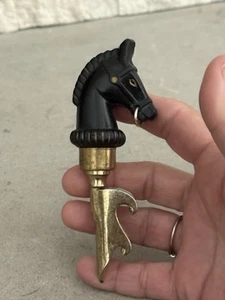 Vintage Bakelit Pferd mit Ring im Maul Flaschenöffner - Bild 1 von 8