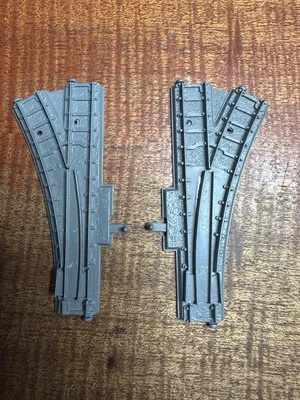 Calibre N/000 Estrella Solitaria Agudos O Trenes Diecast 2 Pistas Interruptor de Desvío Foto 1 de 3