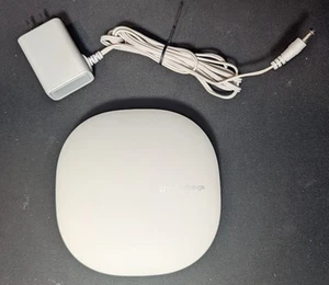 Samsung SmartThings Hub v3 im6001-v3p01 - 100% tested works perfectly! - Picture 1 of 4