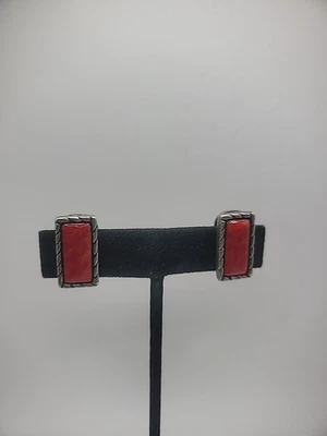 Pendientes Vintage Clip En Huggie Tono Plata Rojo Rectángulo Medio Joyería Disfraz Foto 1 de 4