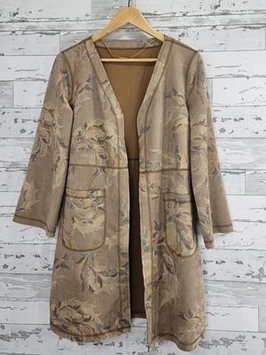 Solitaire Anthropologie Vegana Gamuza Plumero Chaqueta Beige Floral Pequeña Mediana Foto 1 de 4