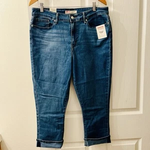 Levi Strauss Signature Mid-Rise Cuffed Capri Women’s 14 Jean Blue 34x23 Stretch - Picture 1 of 10