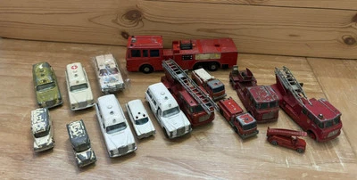 Matchbox K-20 Mercedes ‘Binz’ Ambulance/S & S Cadillac/Merryweather Fire Engines - Image 1 of 4