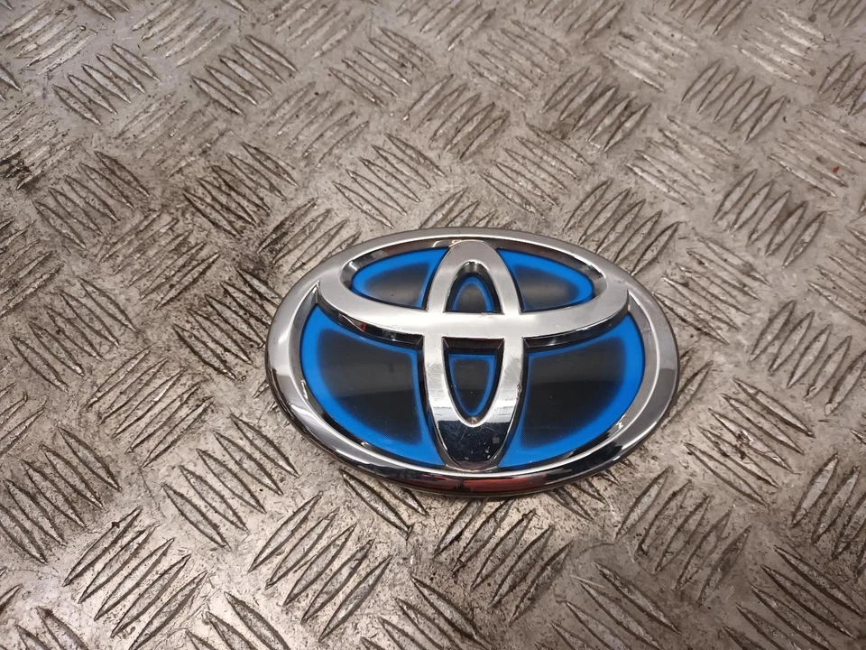 Insignia Toyota Yaris Cross 21-24 Mk1 logotipo delantero Toyota 753100D010 Foto 1 de 2