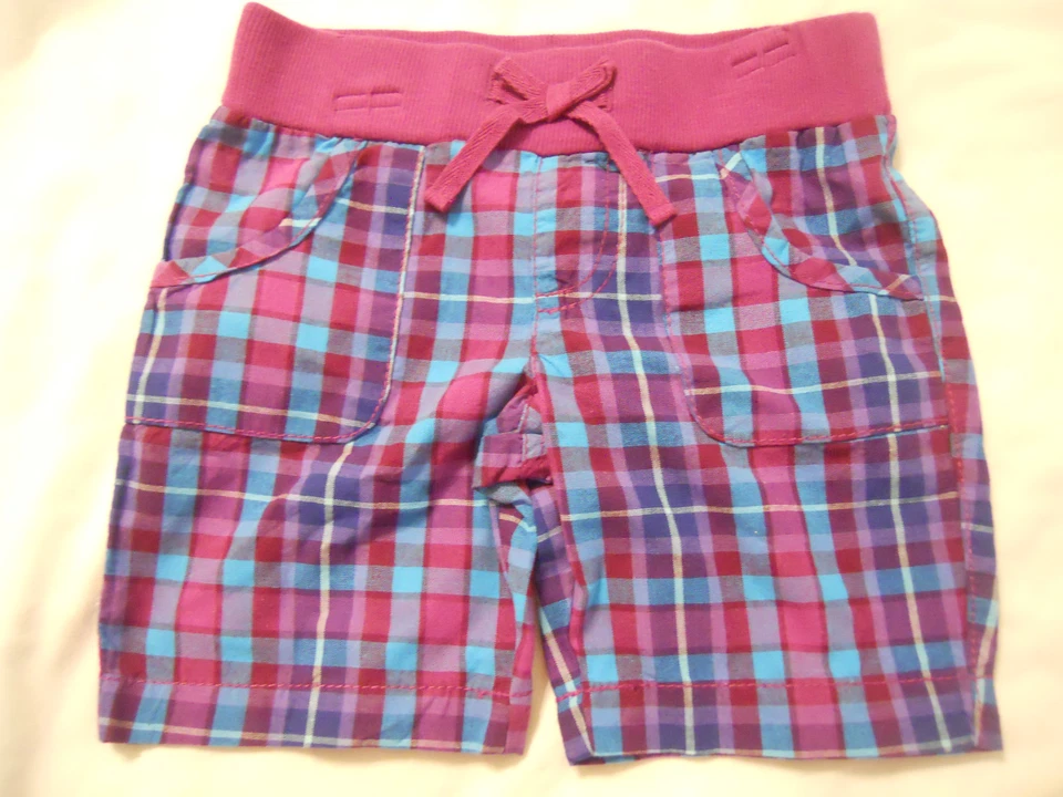 Bermudas para niñas Pantalones cortos a cuadros descoloridos Glory Pull On Foto 1 de 1