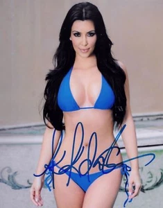 Kim Kardashian Autograph - Picture 1 of 1