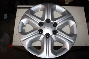 Chevy Traverse Hubcap Wheel Cover Hub cap 17" 9597564 09 10 11 2012 2013 2014 n - Picture 1 of 6