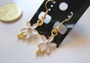 Pendientes flor dorada y esmaltada en blanco 3,5 cm con cristalito 373 - Imagen 1 de 3