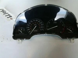 Speedometer SATURN VUE 02 03 - Bild 1 von 3