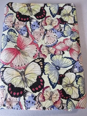 Tela de ala Prelude To Eden Butterfly Toss Susan por yarda Foto 1 de 4