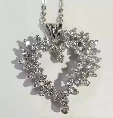 2Ct Taglio Rotondo Vero Moissanite Grappolo Cuore Donna Ciondolo 14K Oro Bianco - Immagine 1 di 4