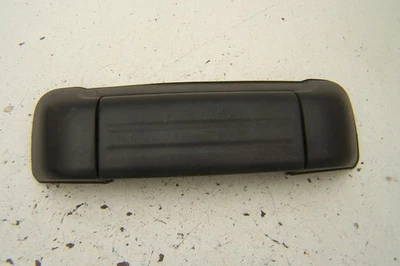 Внешняя ручка задней двери Suzuki Grand (2002-2005) - Изображение 1 из 3