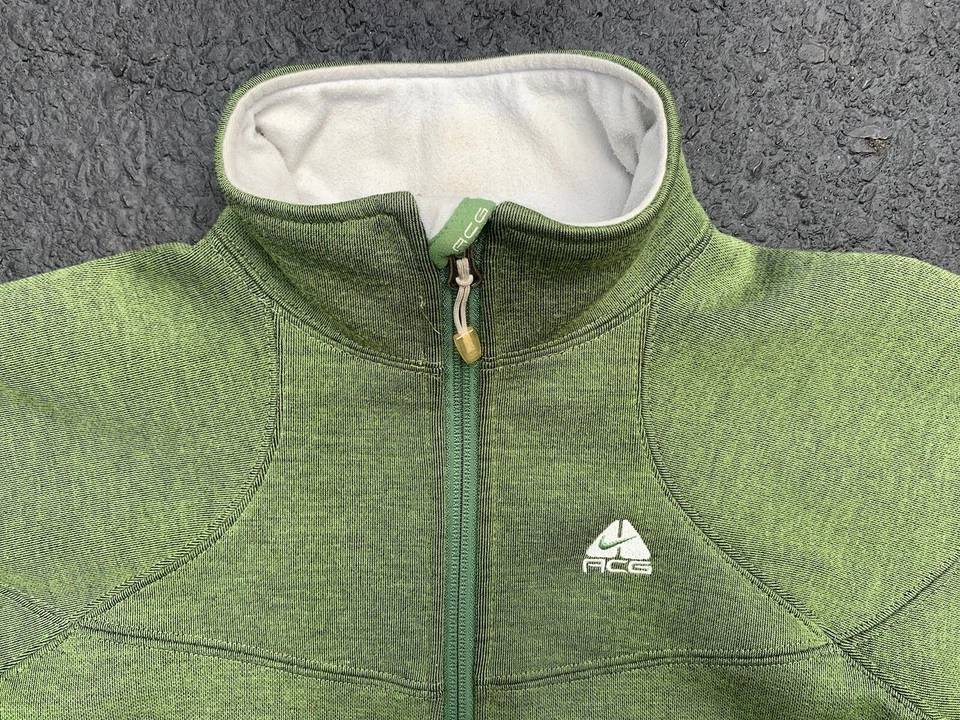 Chaqueta atlética térmica para mujer NIKE ACG con cremallera verde mezcla de poliéster/lana pequeña Foto 1 de 4