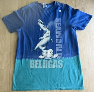 (M) Camiseta SEAWORLD Belugas TIE DYE Estampado Gráfico de Ballenas Nueva Sin Etiquetas - Imagen 1 de 8