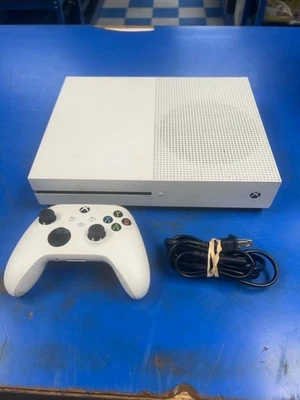 MICROSOFT XBOX ONE S 1681 PARA REPUESTOS O REPARACIÓN PUERTO HDMI DEFECTUOSO (C57003223) Foto 1 de 4