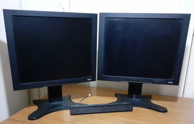 2 x 17" Iiyama PC / Mac 4:3 monitors with stands ( AS4332UT BK , AS4315UT DBK ) - Image 1 of 4