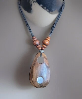 Wood Pendant Necklace Vintage Abalone/Mother of Pearl Inlaid Chunky Bead 761 - Image 1 of 4