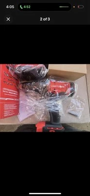 Kit de taladro percutor Craftman 20 voltios nuevo en caja incluye batería de 2ah y cargador Foto 1 de 3