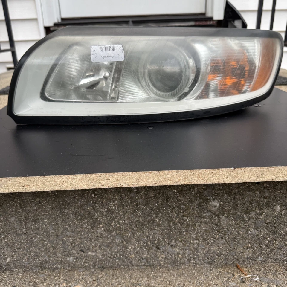 ✅Conjunto de faros de xenón Volvo LH 2008-2011 se adapta a S40 V50  Foto 1 de 4