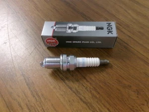 Bujía nueva NGK 5553 BKR6ES-11 - Imagen 1 de 2