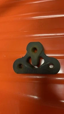 SISTEMA DE MONTAJE DE ESCAPE ACURA Rdx 2013-2018 silenciador tubo aislador suspensión OEM Foto 1 de 2